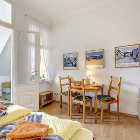 Schloss Hohenzollern - 24 Χέρινγκσντορφ